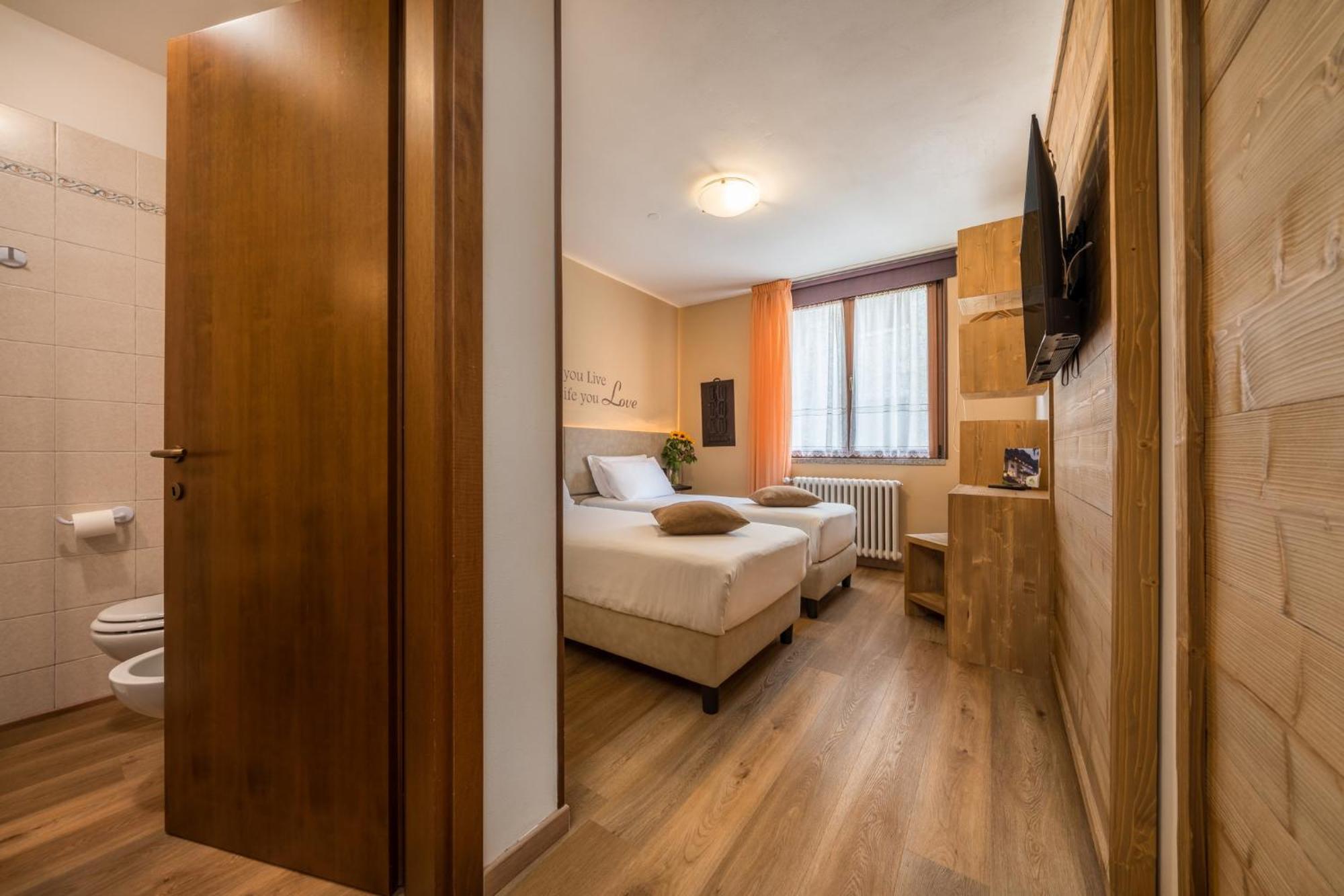 Hotel Oasi Verde Bienno Dış mekan fotoğraf