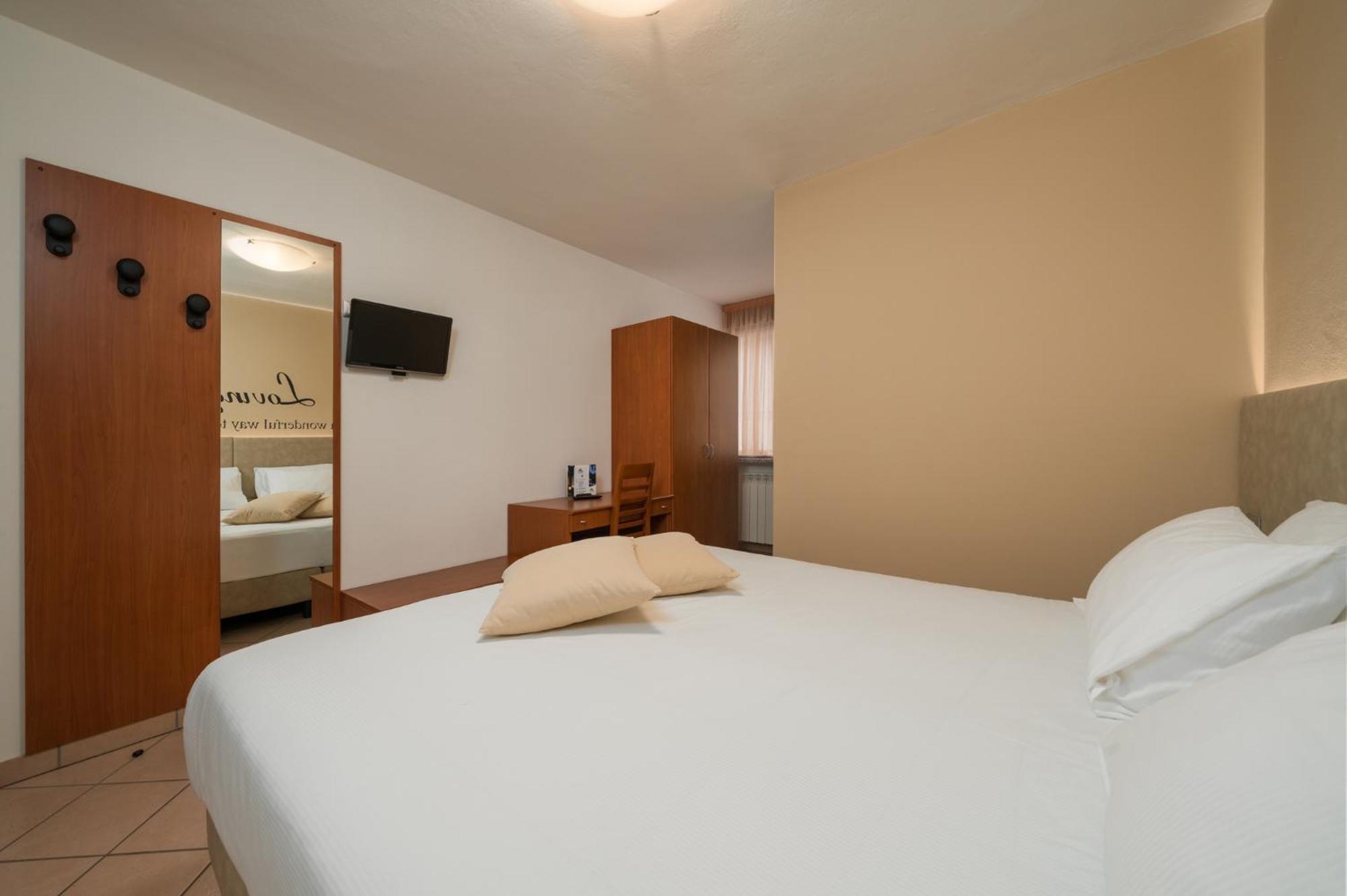Hotel Oasi Verde Bienno Dış mekan fotoğraf