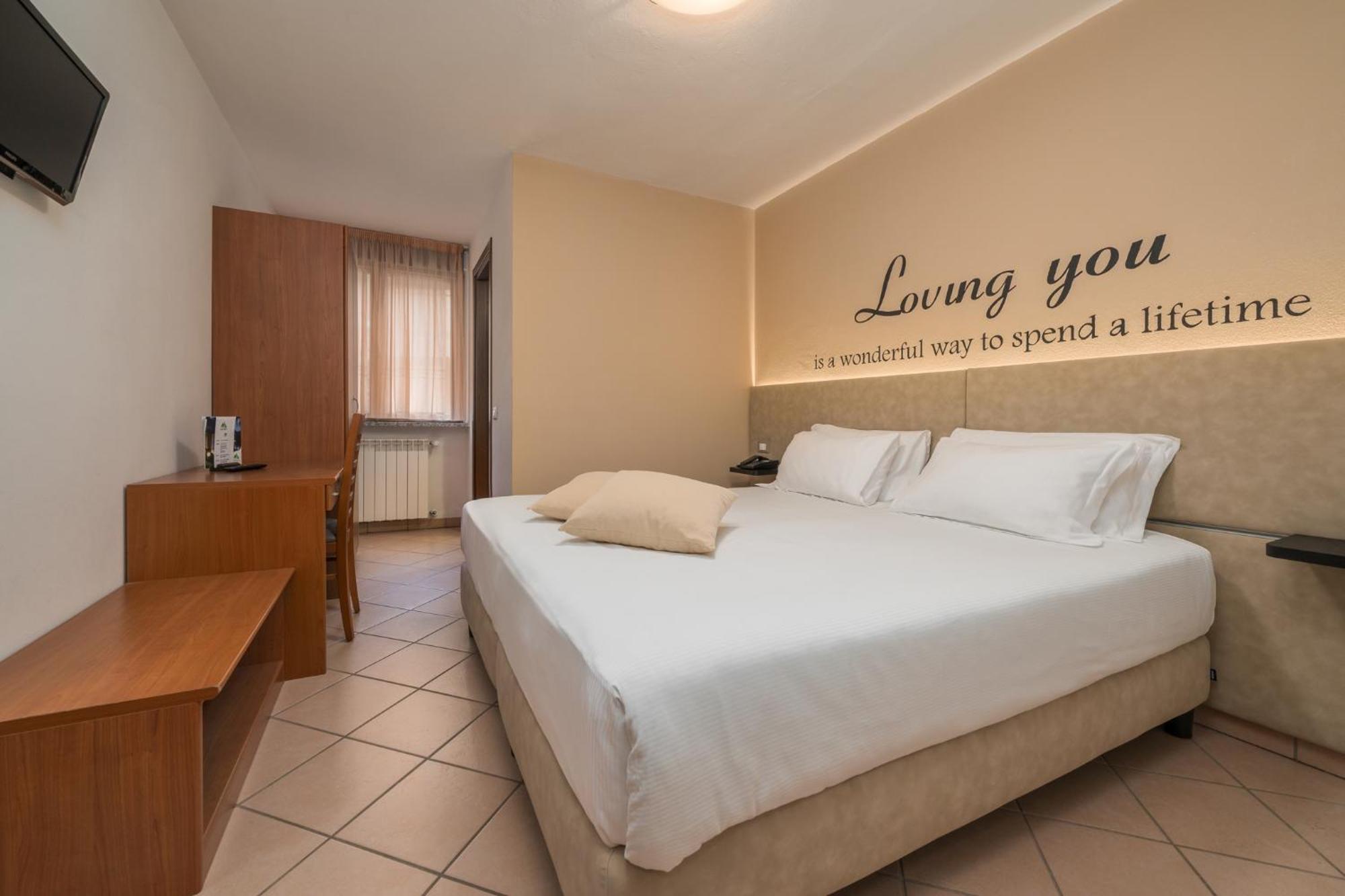 Hotel Oasi Verde Bienno Dış mekan fotoğraf
