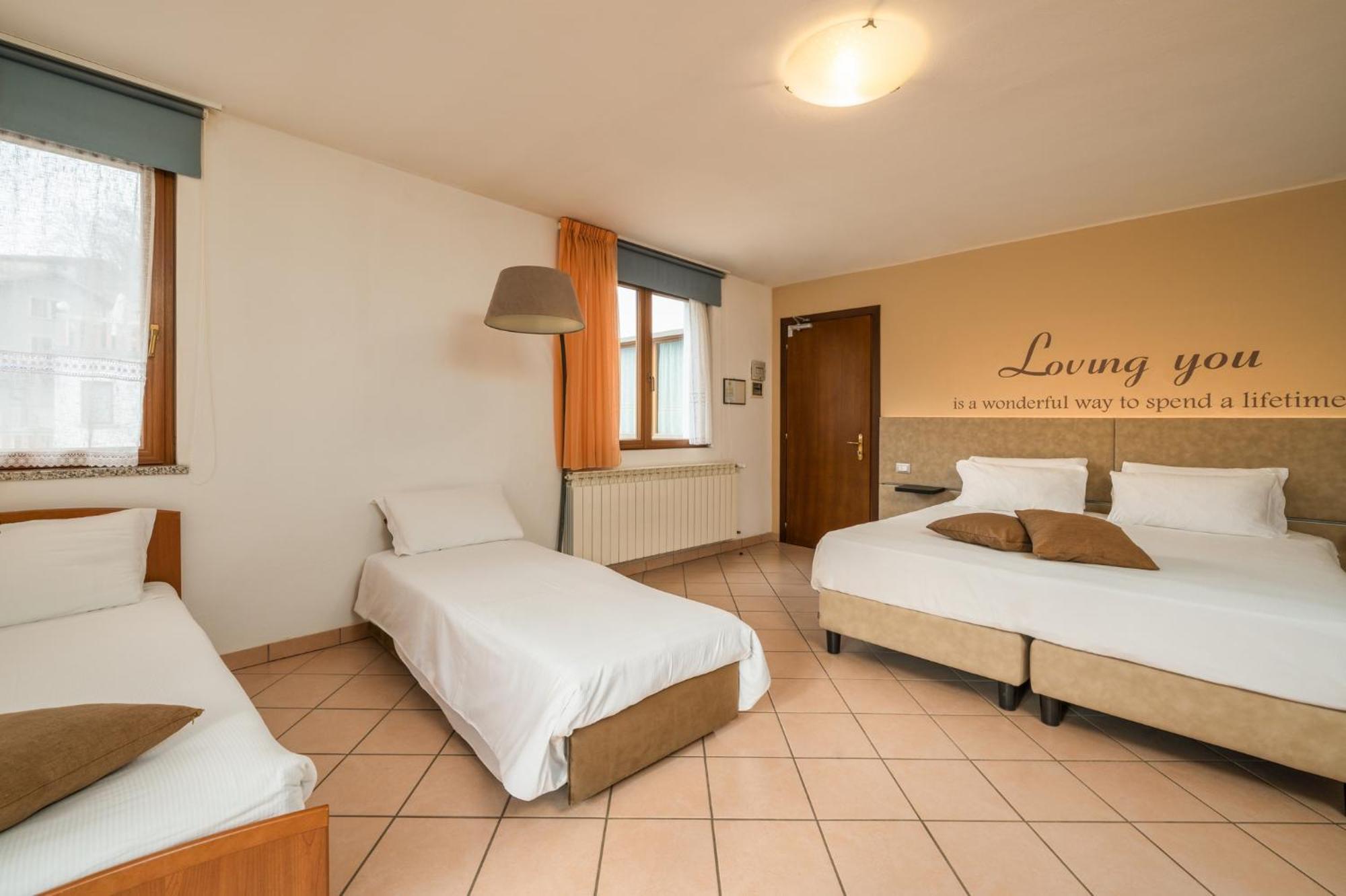 Hotel Oasi Verde Bienno Dış mekan fotoğraf