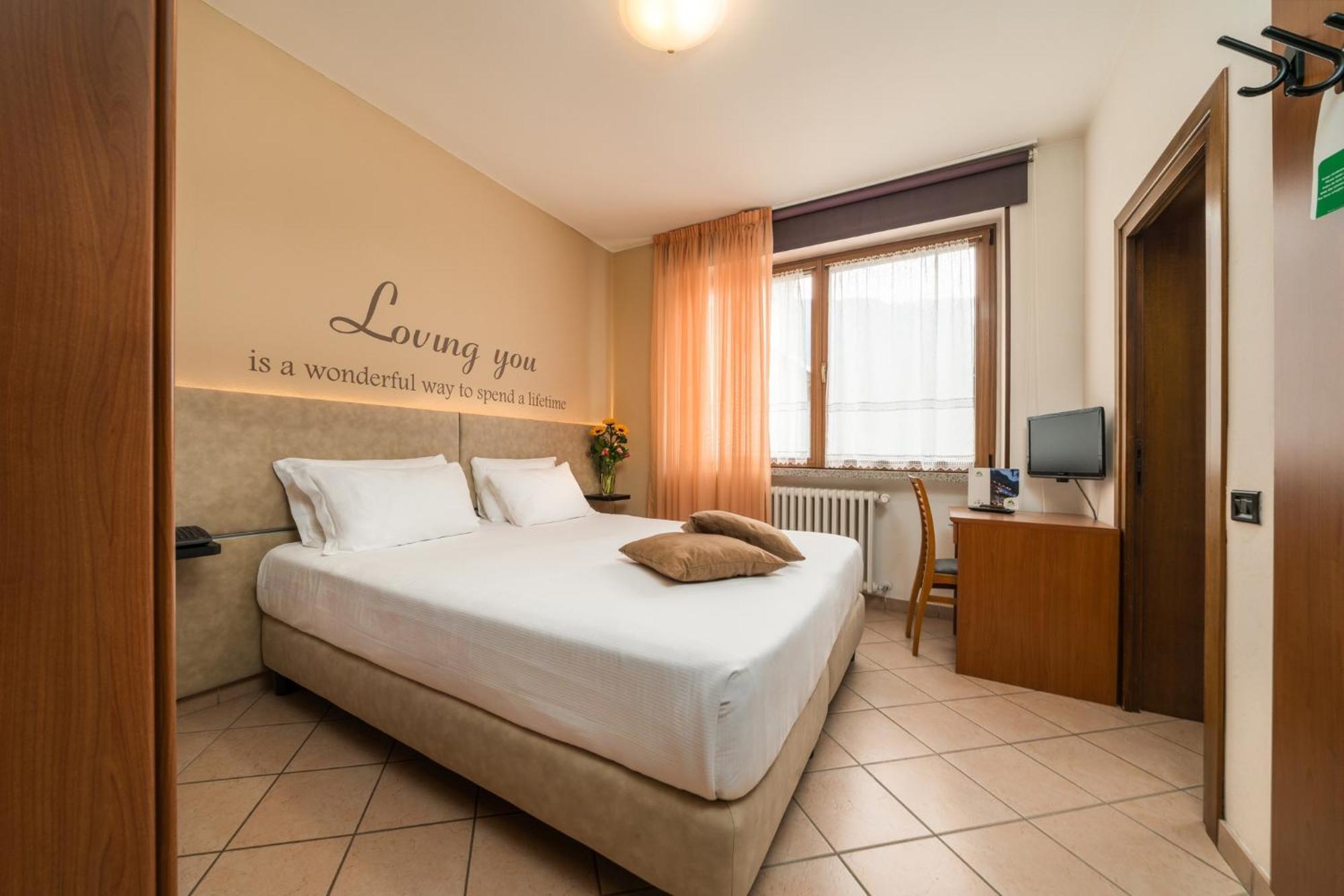 Hotel Oasi Verde Bienno Dış mekan fotoğraf