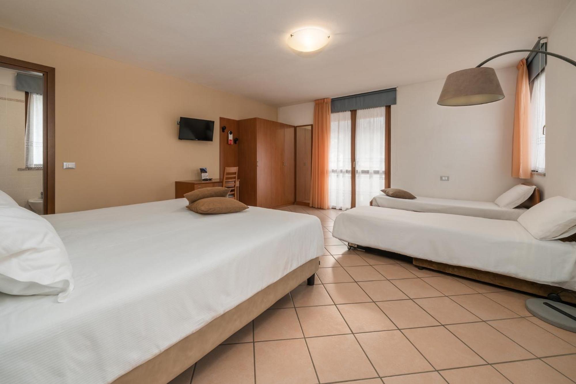 Hotel Oasi Verde Bienno Dış mekan fotoğraf